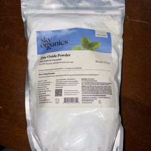 White Zinc Oxide Powder